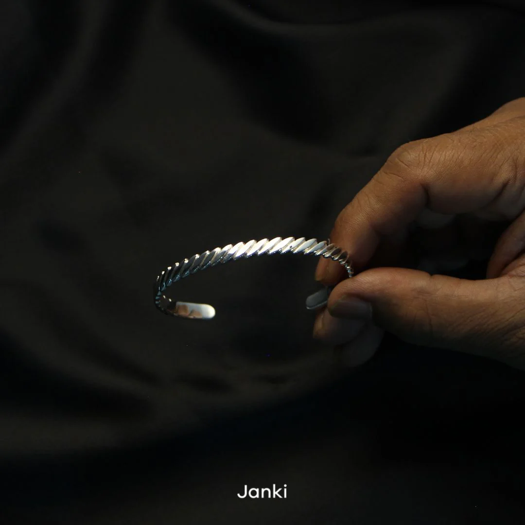 Marquis Bracelet Cuff - Image 4
