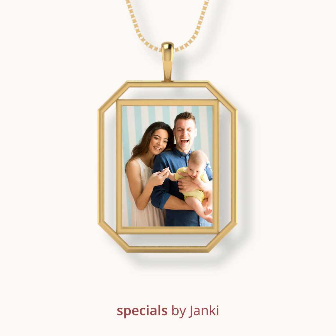 Royal Curio Photo Pendant