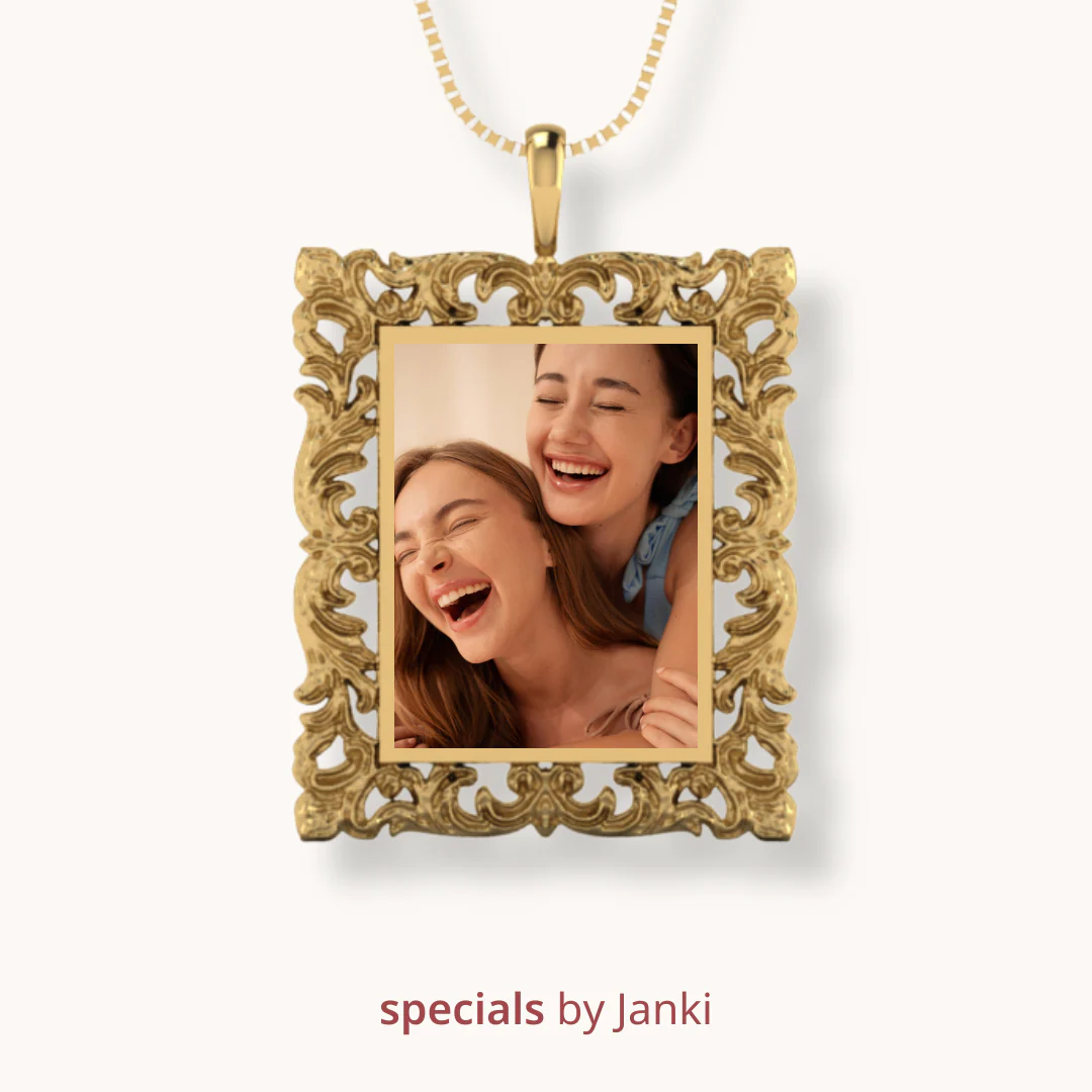 Victorian Keepsake Photo Pendant